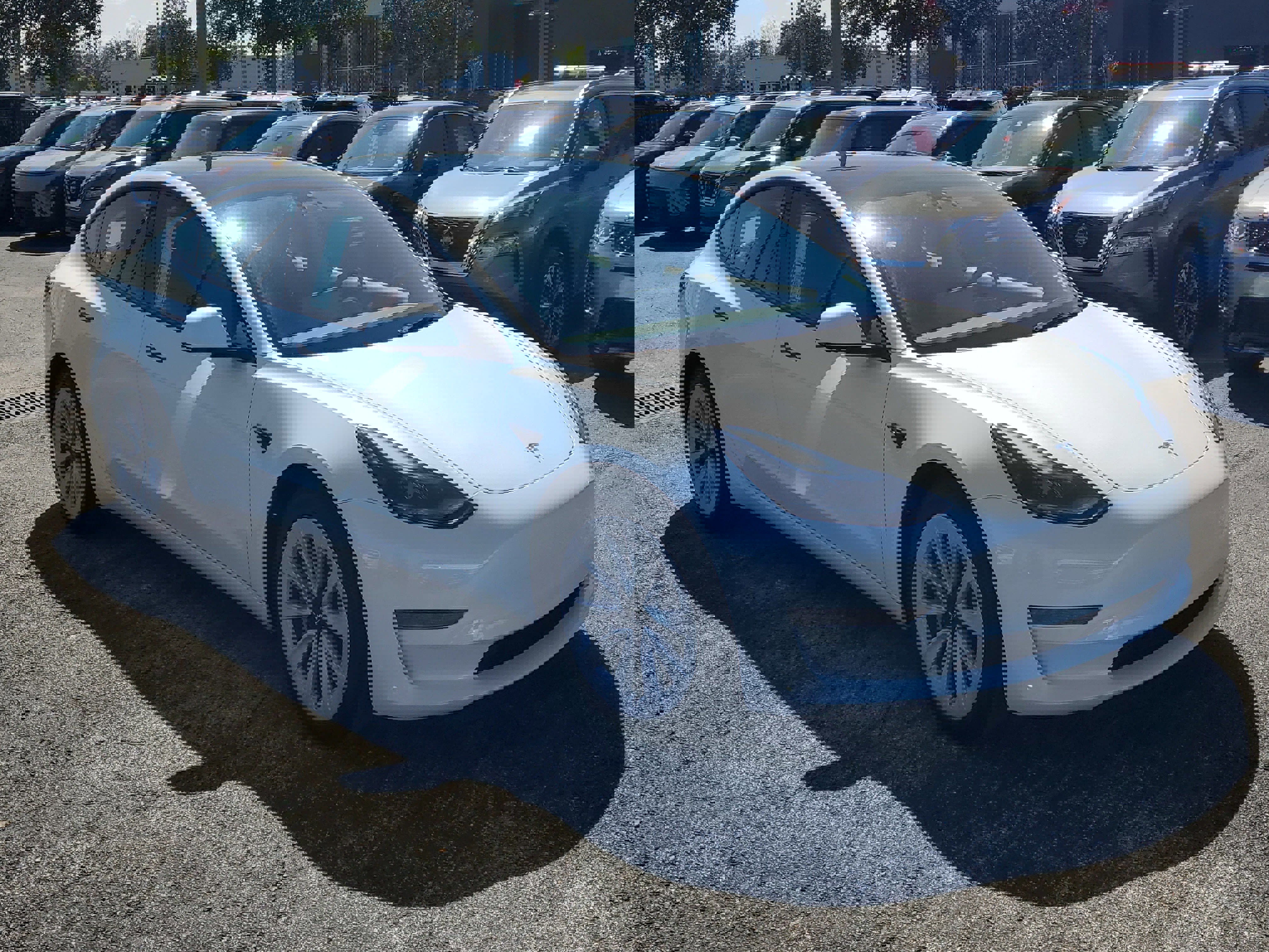 Used 2023 Tesla Model 3 Standard Range image 3