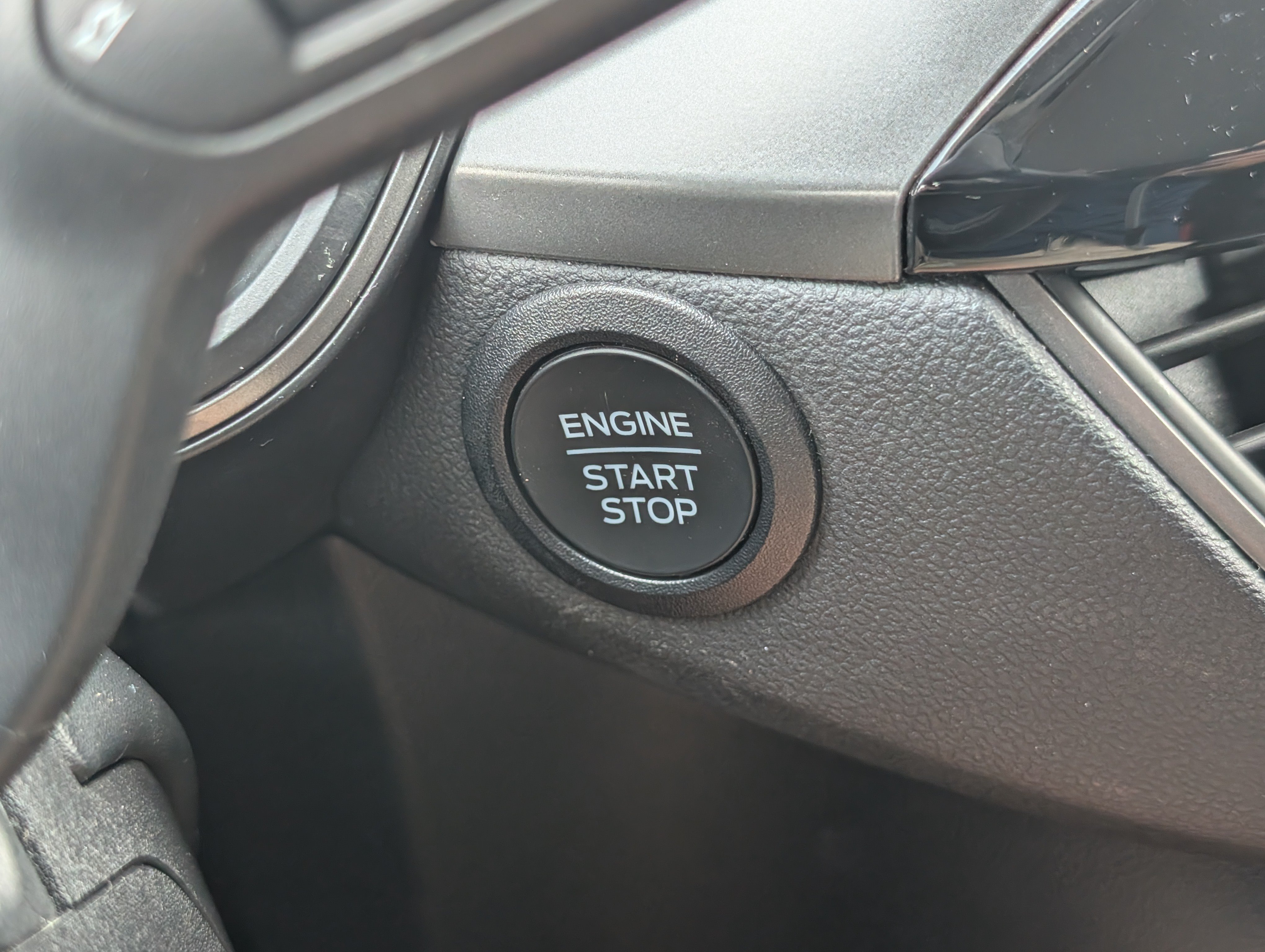 Certified 2024 Ford Escape Active AWD/4WD image 22