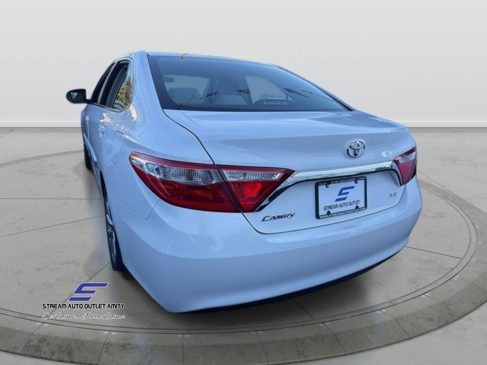 Used 2017 Toyota Camry LE image 6