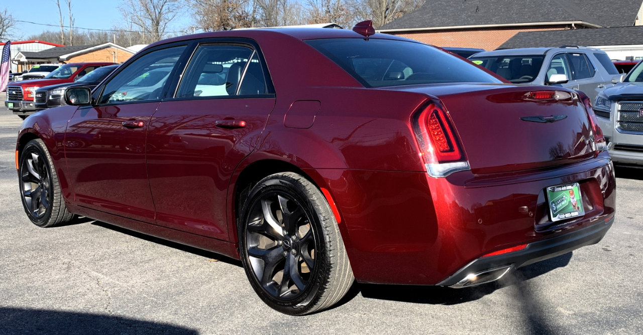 Used 2023 Chrysler 300 S image 3