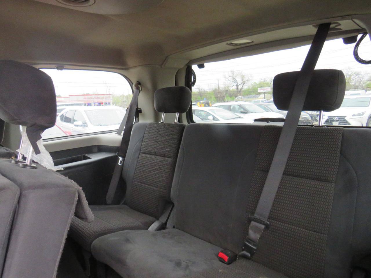 Used 2013 Nissan Armada SV AWD/4WD image 22