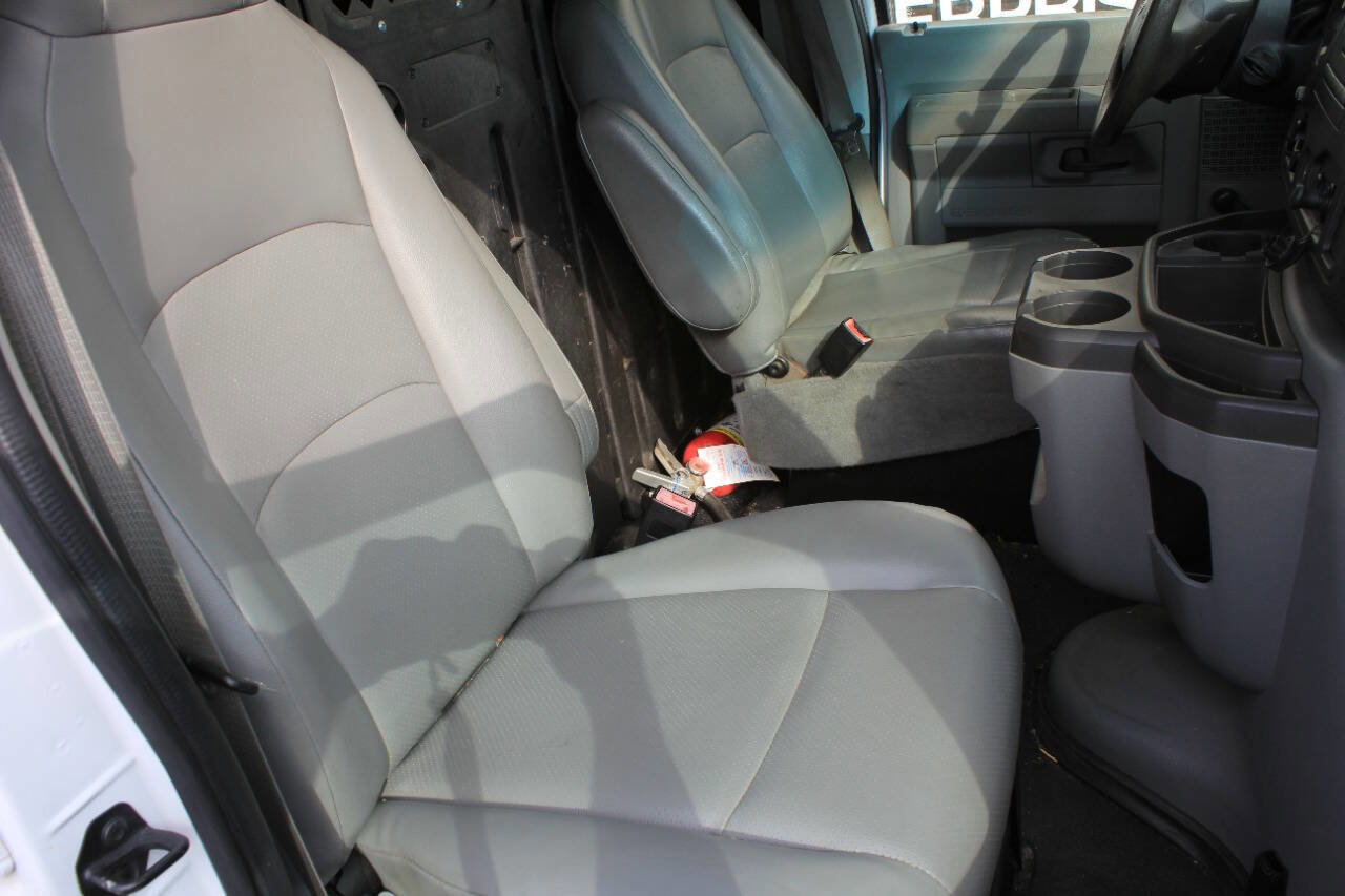 Used 2012 Ford E-250 and Econoline 250 image 18