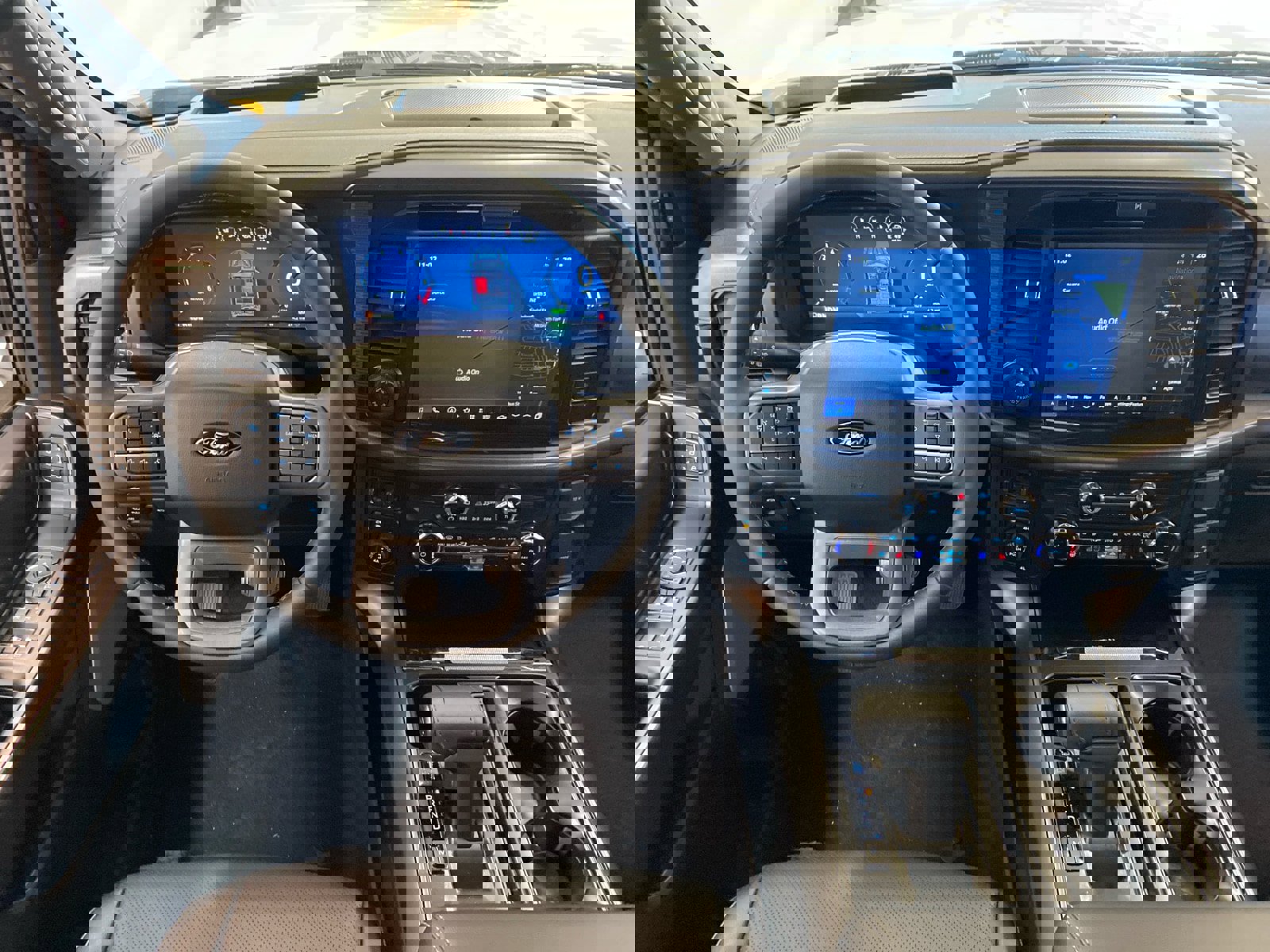 New 2025 Ford F150 Lariat w/ Equipment Group 502A High image 11