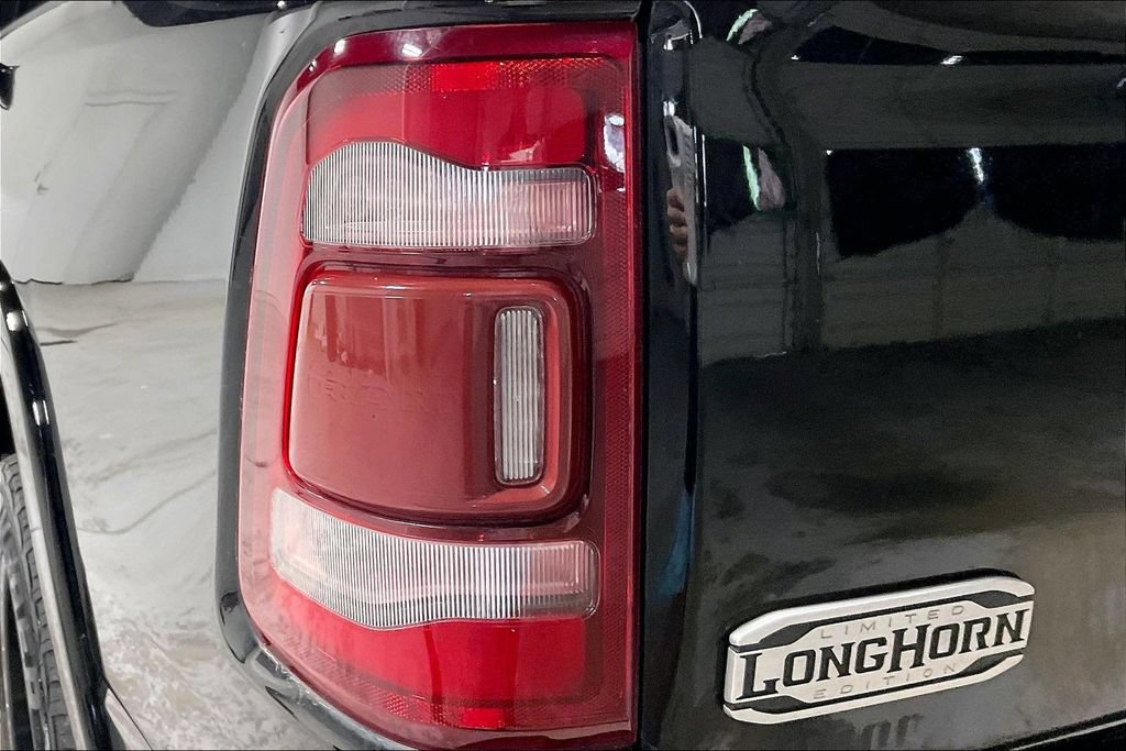 Used 2022 RAM 1500 Limited w/ Body Color Bumper Group AWD/4WD image 37