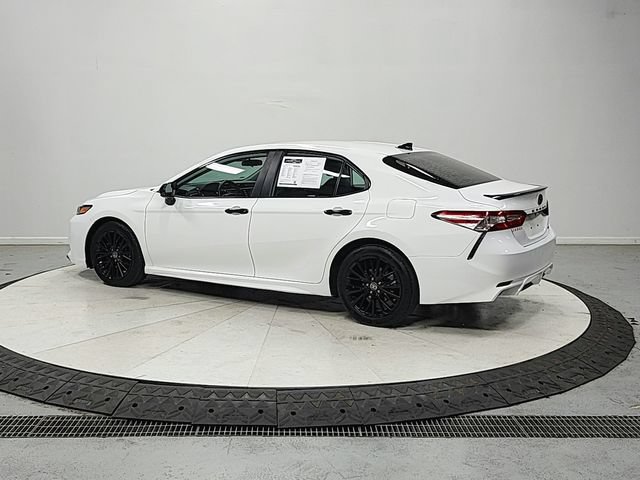 Used 2020 Toyota Camry SE FWD image 5