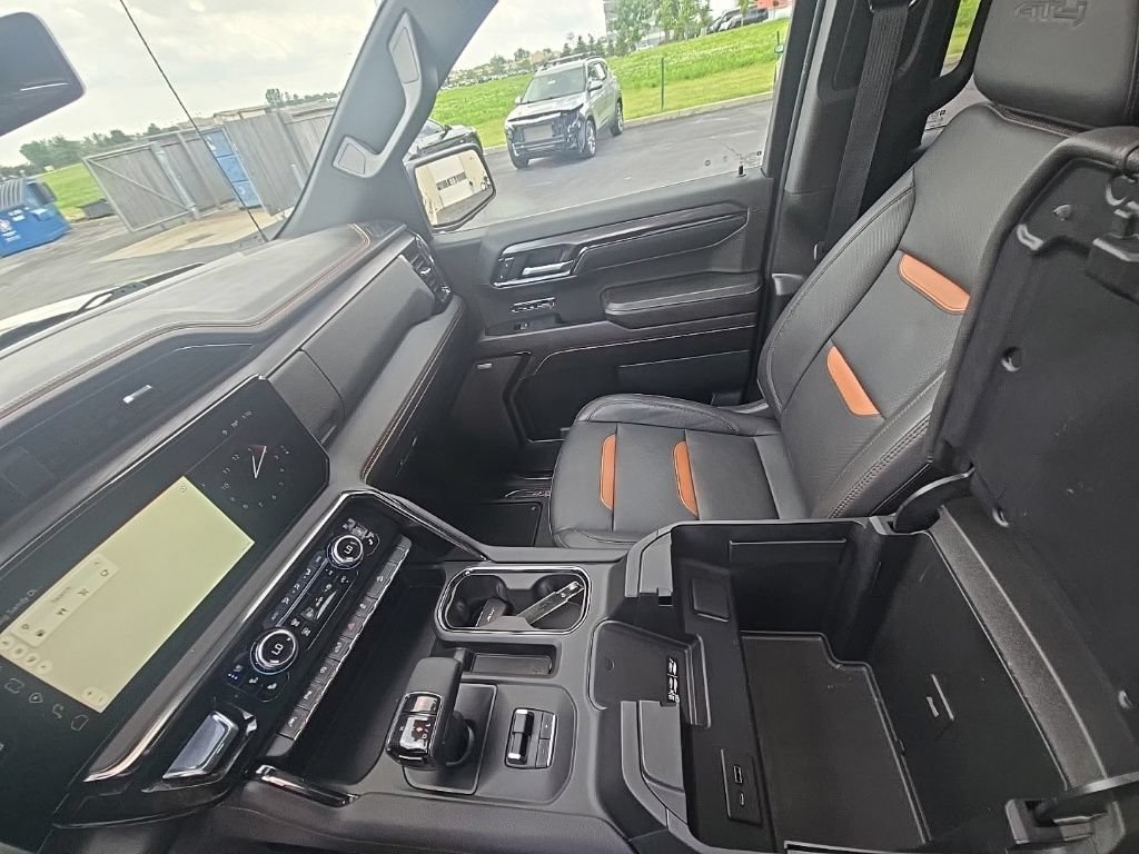 Used 2023 GMC Sierra 1500 AT4 w/ AT4 Premium Package AWD/4WD image 27