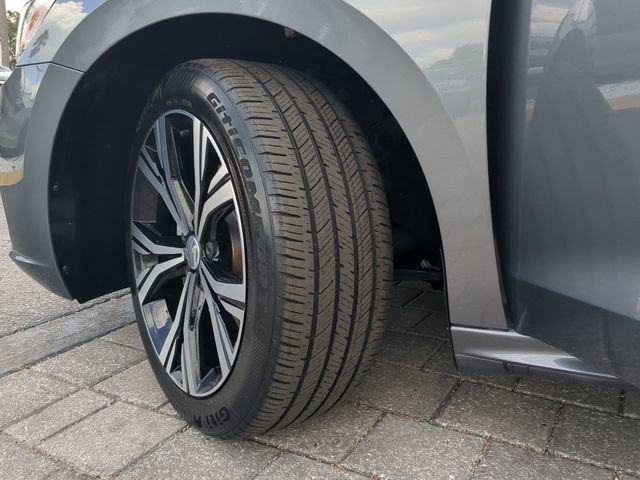Certified 2022 Volkswagen Passat 2.0T SE FWD image 33