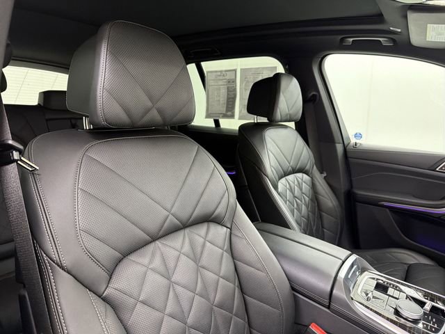 Used 2024 BMW X5 xDrive50e image 21