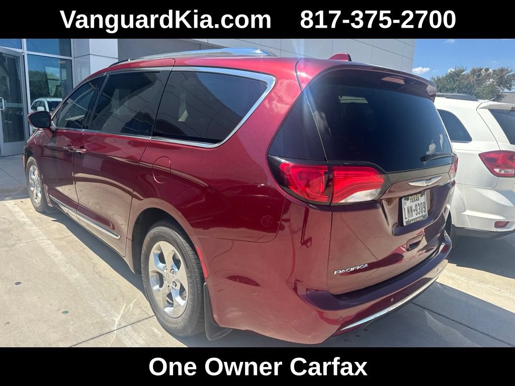 Used 2018 Chrysler Pacifica Limited w/ Advanced Safetytec Group FWD image 2