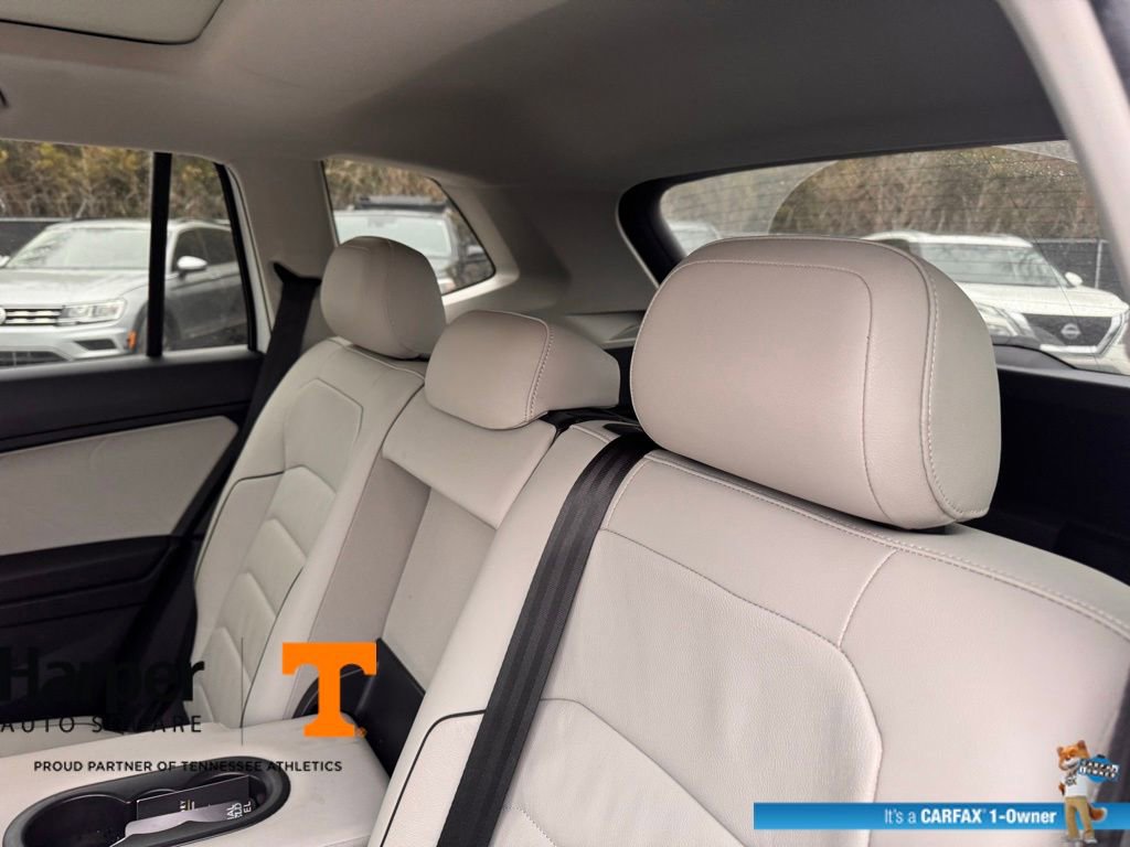 Used 2019 Volkswagen Tiguan SEL Premium image 9