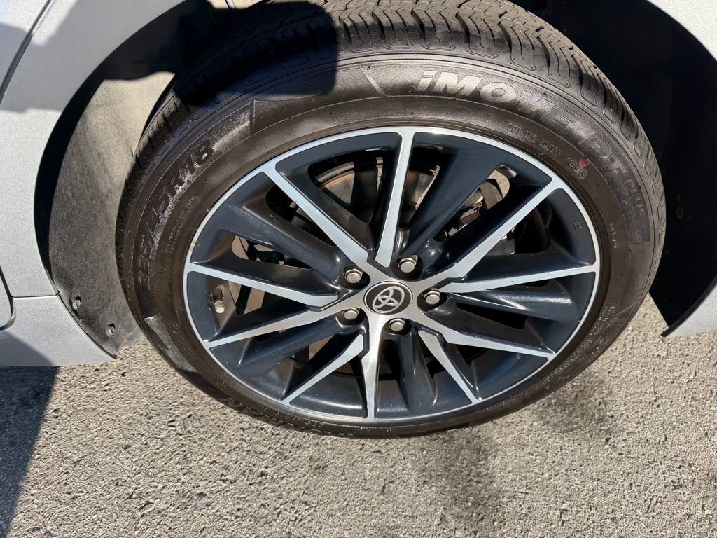 Used 2022 Toyota Camry SE image 12