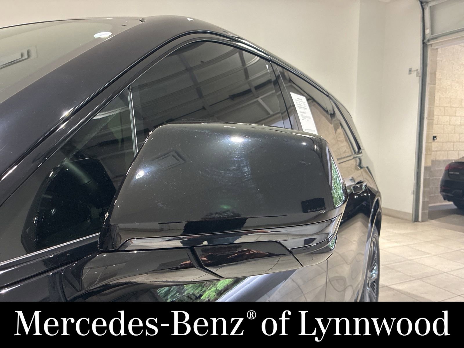 Used 2025 Cadillac Escalade IQ Sport 2 AWD/4WD image 14