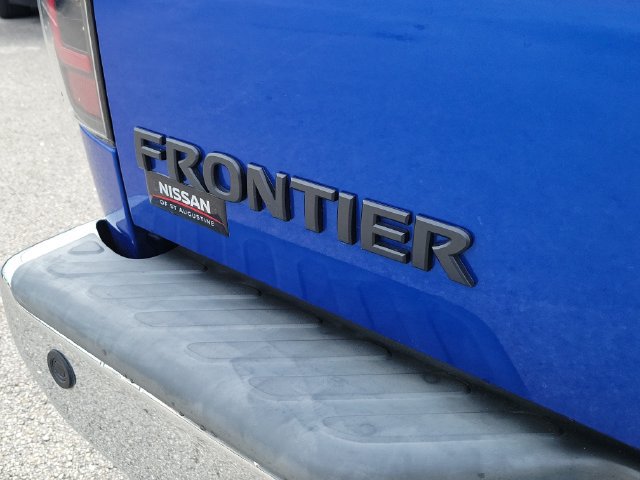 Used 2014 Nissan Frontier SV w/ SV Value Truck Package RWD image 8