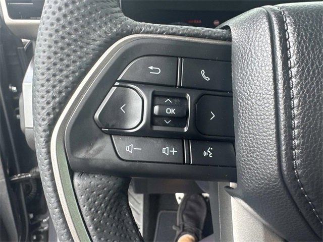 Used 2025 Toyota Tacoma TRD Sport image 28