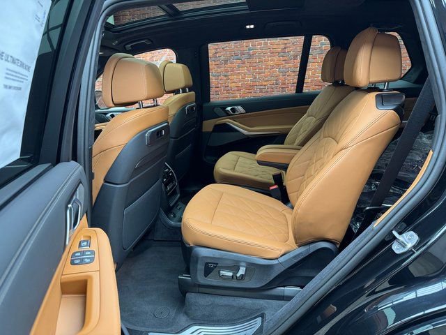 Used 2026 BMW X7 xDrive40i AWD/4WD image 23