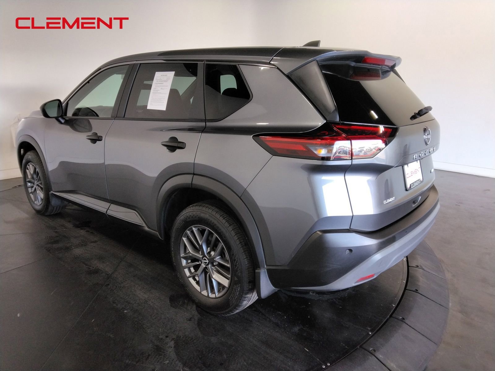 Used 2023 Nissan Rogue S image 7