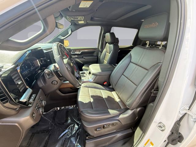 Used 2024 Chevrolet Silverado 1500 High Country w/ High Country Premium Package image 10