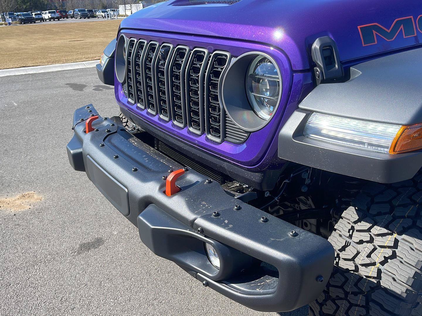 New 2026 Jeep Gladiator Mojave w/ Steel Bumper Group AWD/4WD image 12