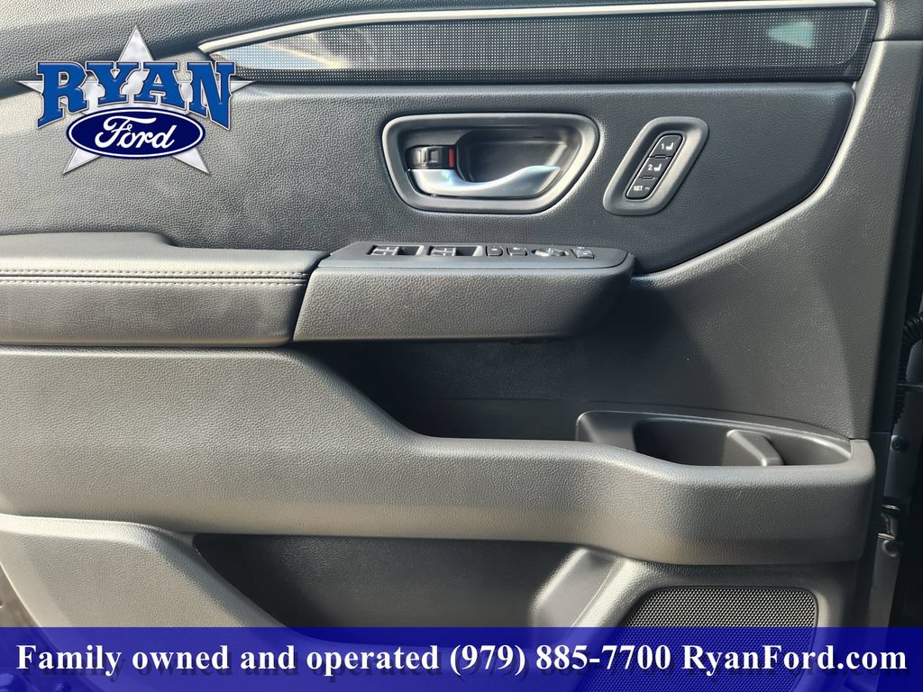 Used 2025 Honda Pilot Elite image 17