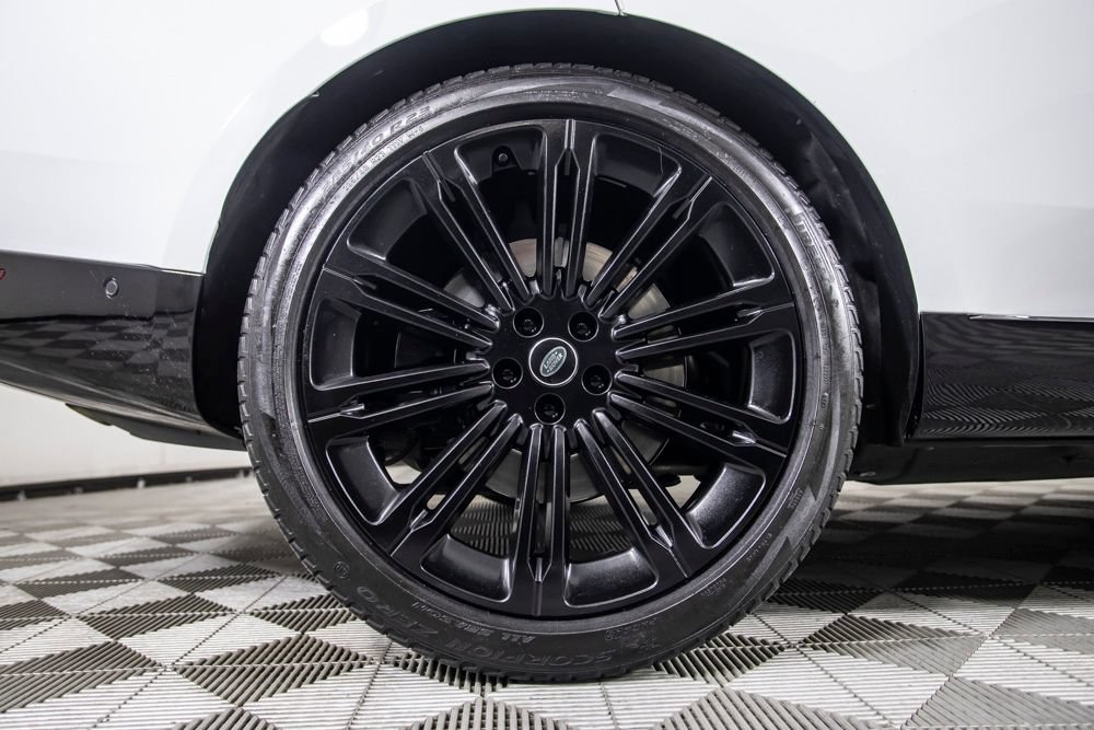 Used 2024 Land Rover Range Rover Long Wheelbase Autobiography AWD/4WD image 41