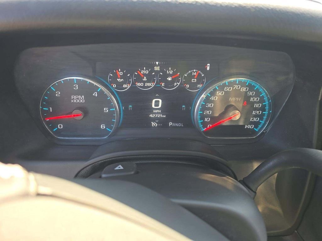 Used 2017 Chevrolet Tahoe LT w/ Luxury Package image 3