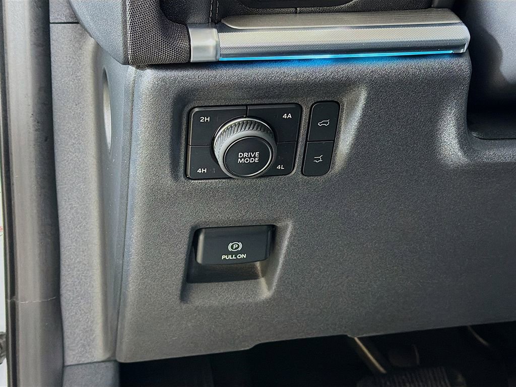 Used 2025 Ford Expedition Platinum AWD/4WD image 36
