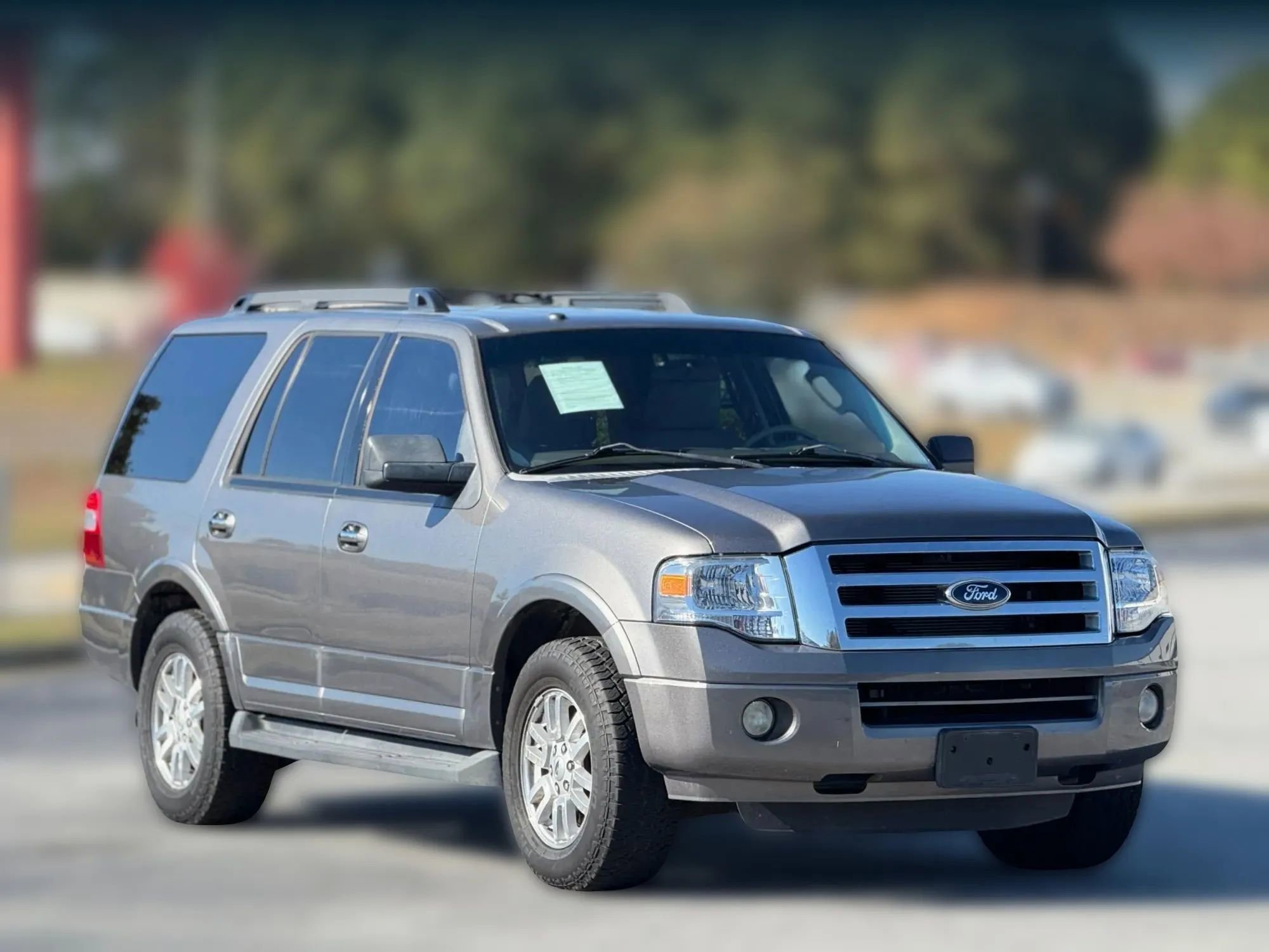 Used 2013 Ford Expedition XLT image 1