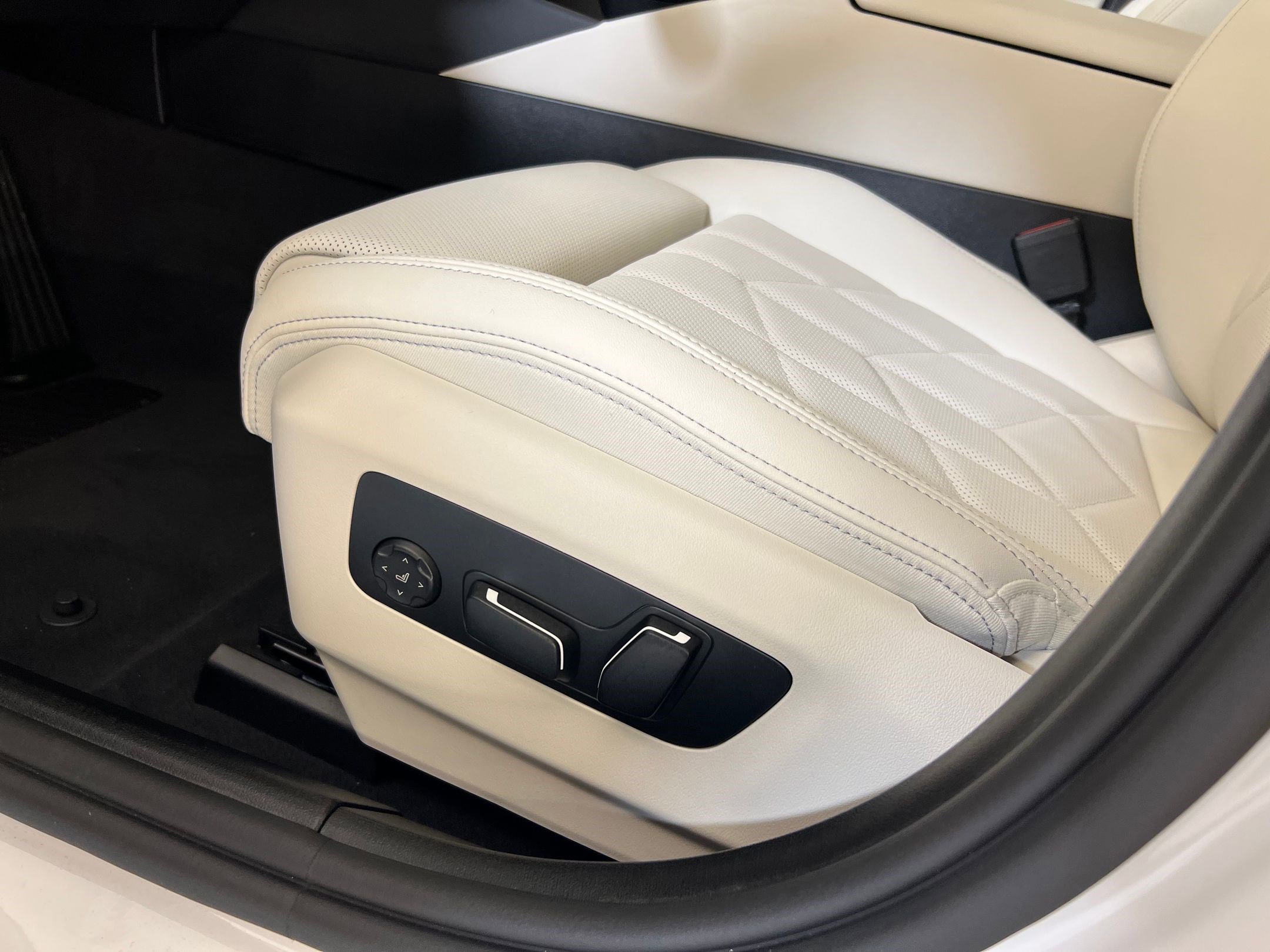 New 2026 BMW i5 eDrive40 RWD image 12