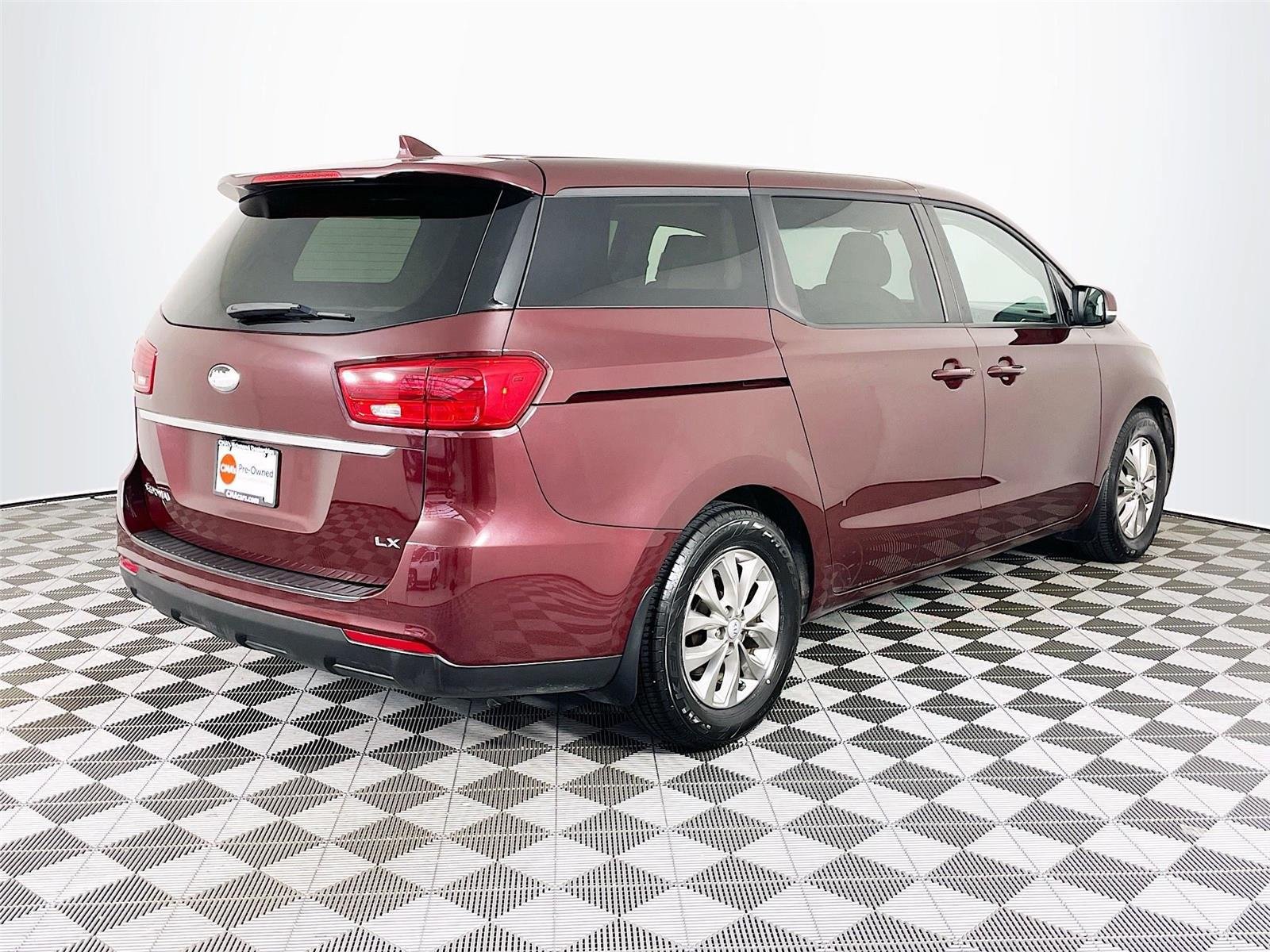 Used 2019 Kia Sedona LX FWD image 9