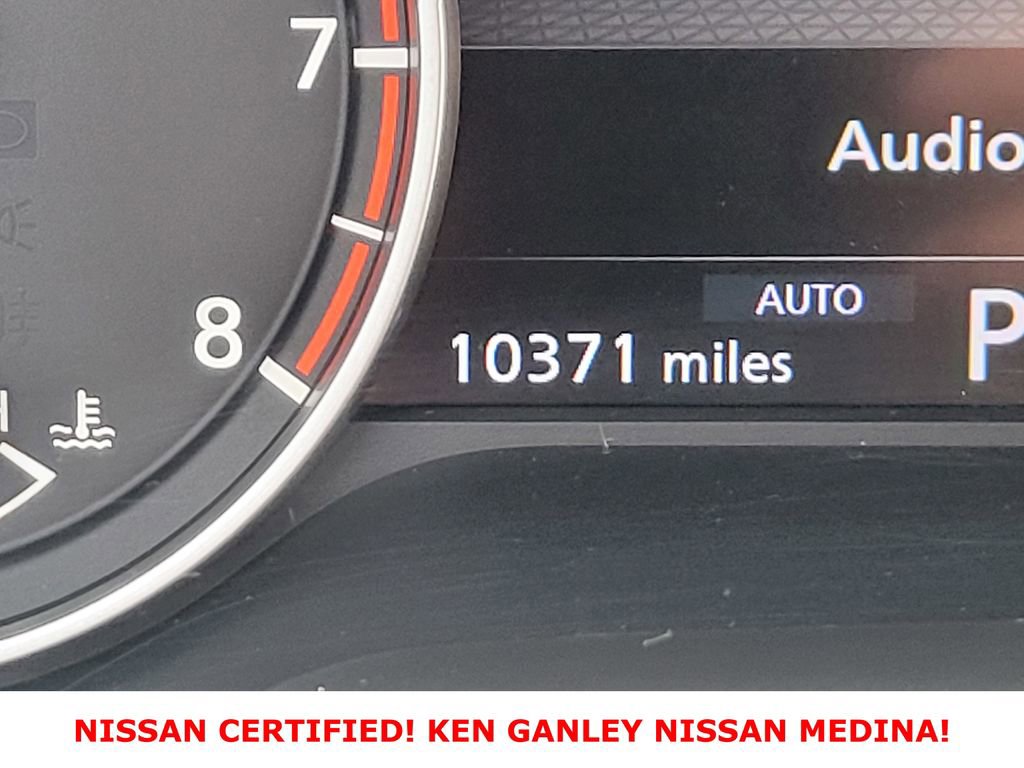 Certified 2023 Nissan Rogue SV image 33