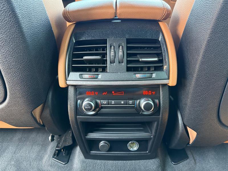 Used 2019 BMW X6 xDrive35i w/ M Sport Package image 40