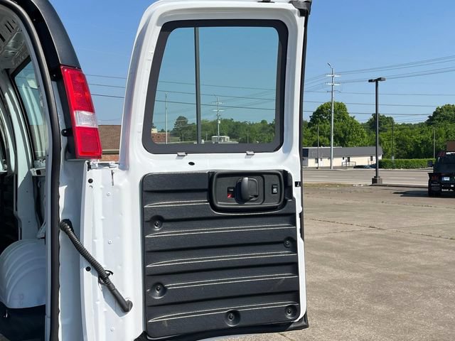 New 2026 GMC Savana 2500 w/ Driver Convenience Package RWD image 7