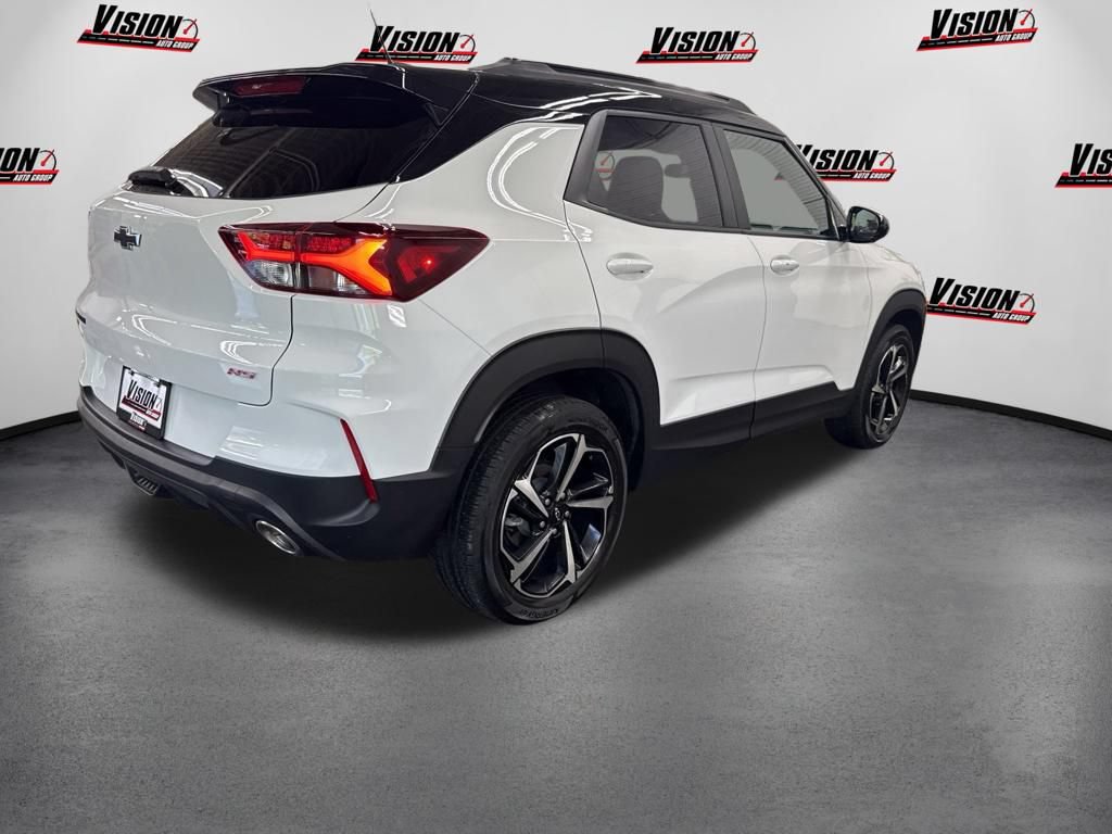 Used 2023 Chevrolet TrailBlazer RS w/ Sun and Liftgate Package AWD/4WD image 5