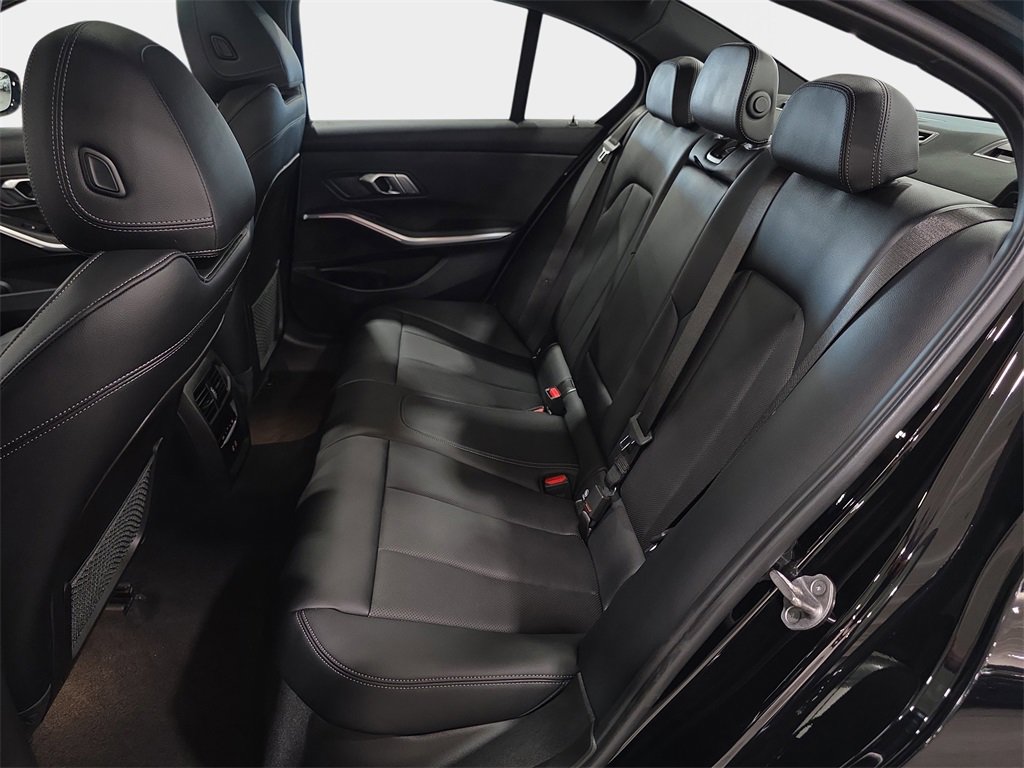 Certified 2023 BMW 330i xDrive Sedan w/ Convenience Package image 10