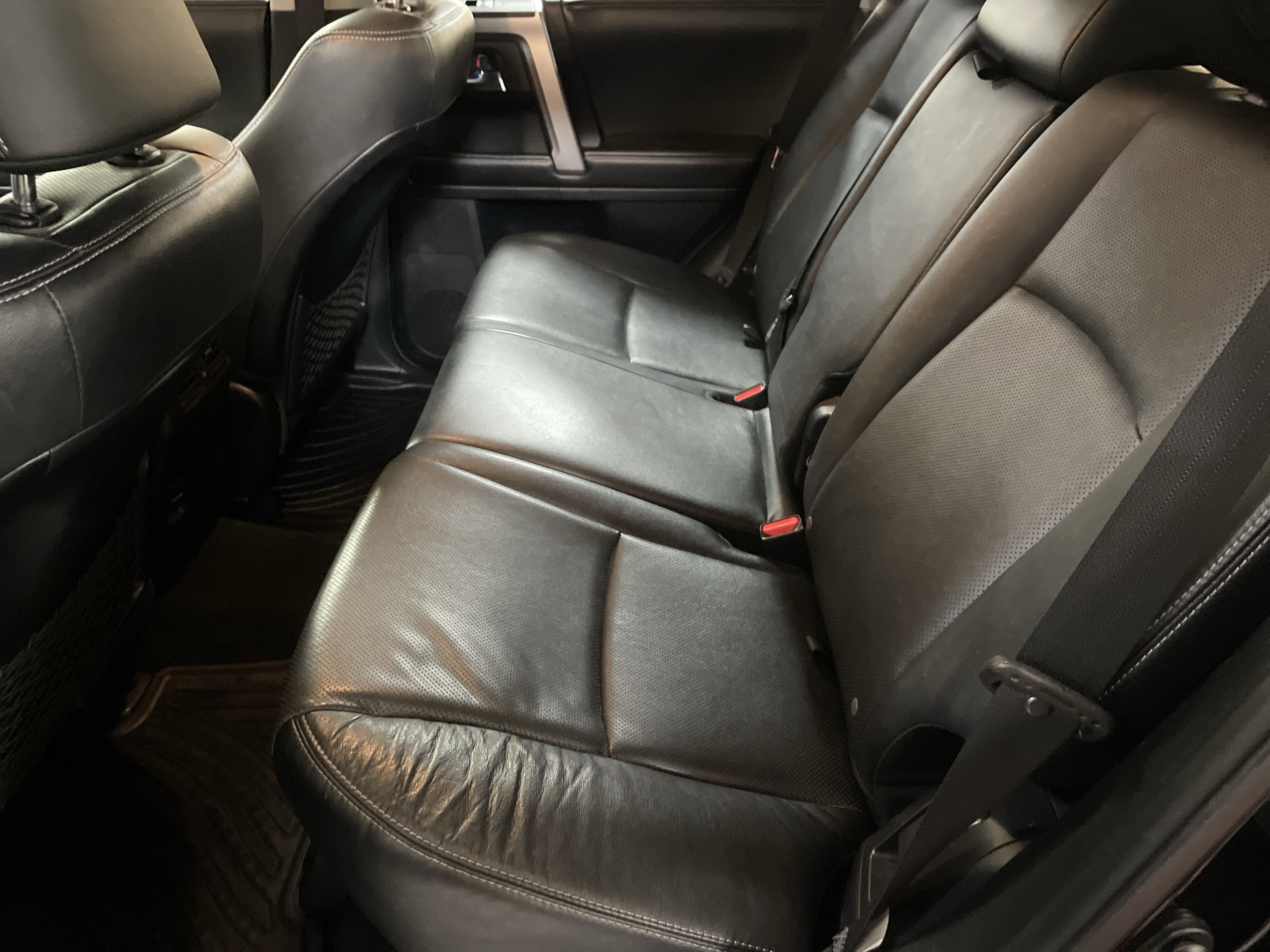 Used 2015 Toyota 4Runner Limited image 32