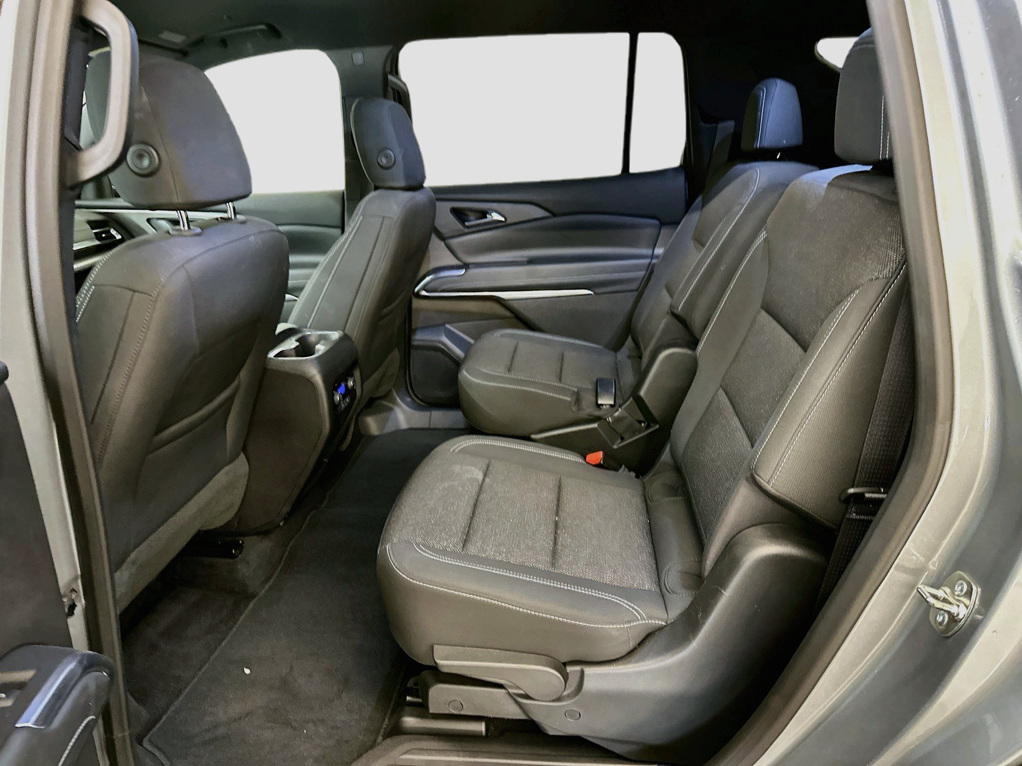 Used 2025 Chevrolet Traverse LT AWD/4WD image 29