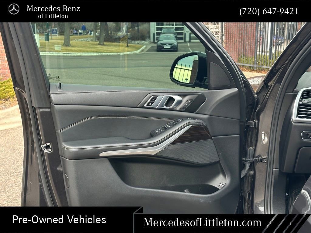 Used 2023 BMW X5 xDrive45e image 12