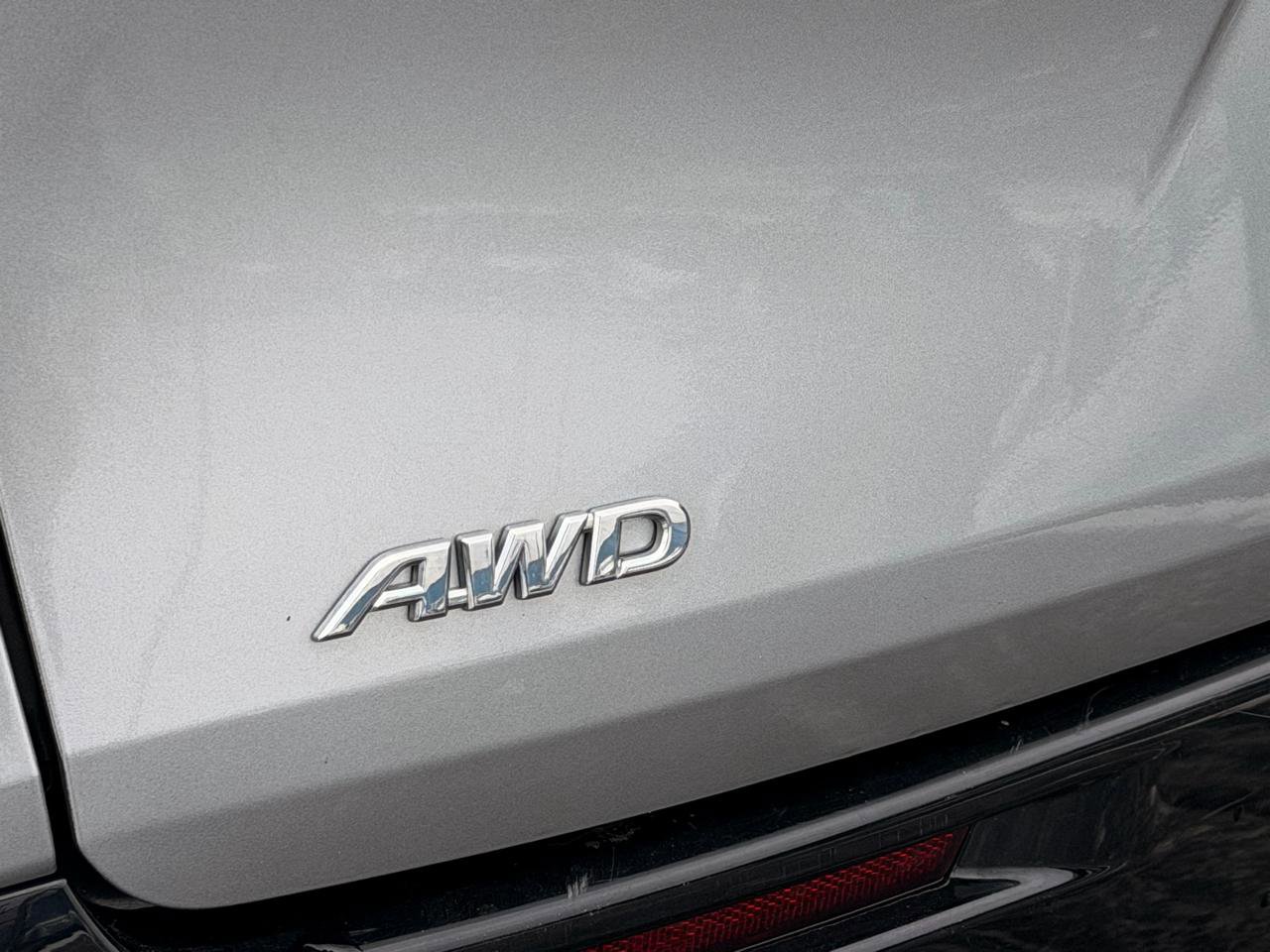 Used 2022 Toyota Sienna Platinum image 11