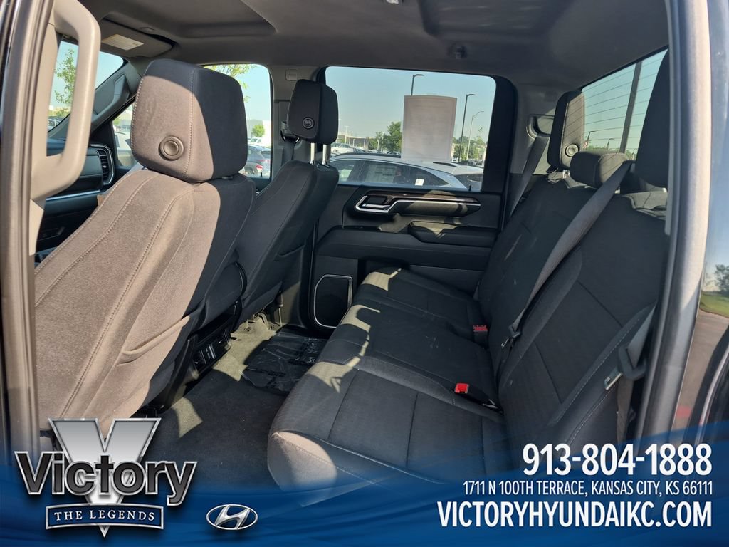Used 2025 Chevrolet Silverado 2500 LT w/ Convenience Package AWD/4WD image 24