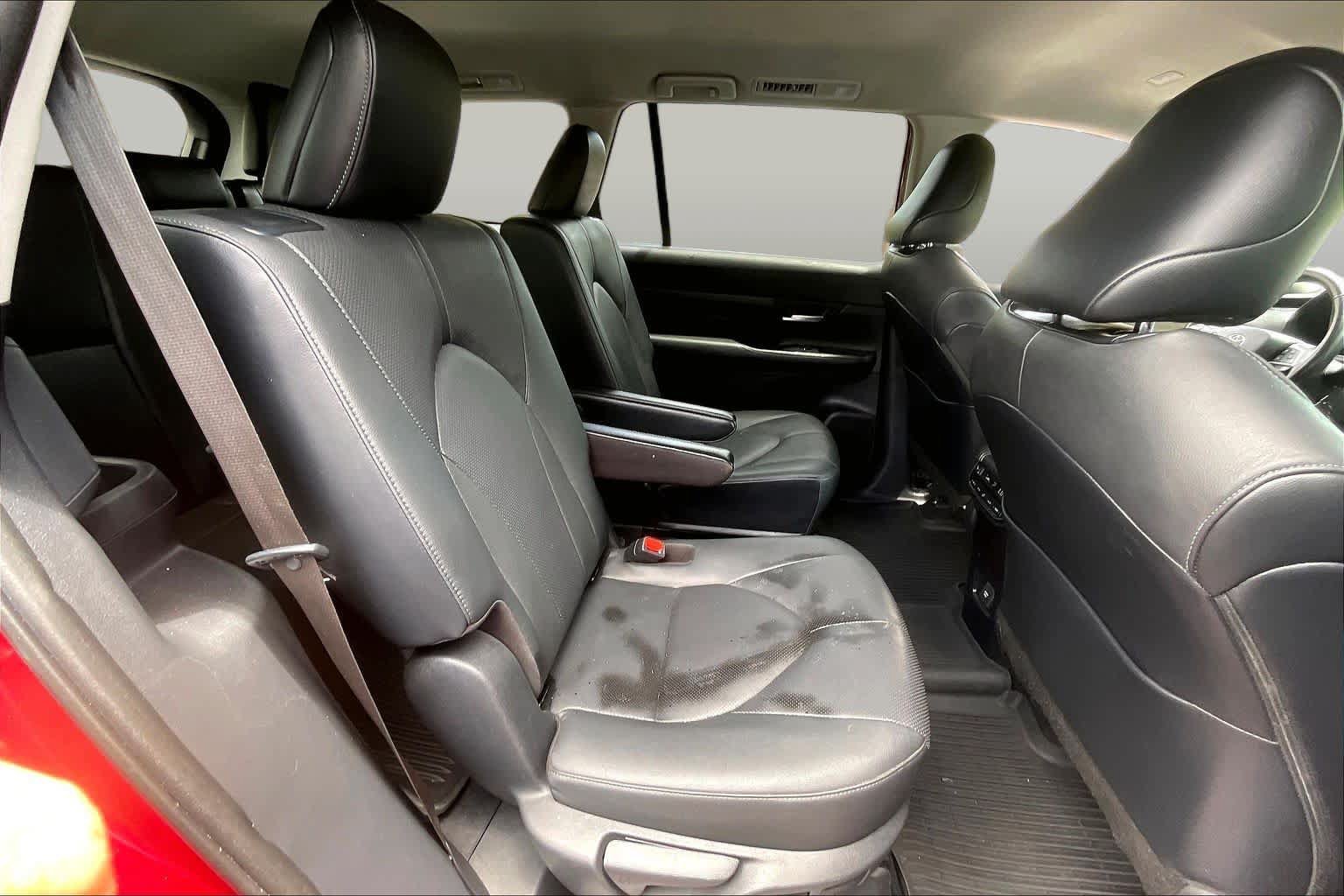 Certified 2024 Toyota Grand Highlander FWD image 28