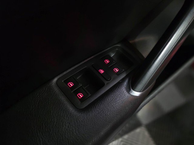 Used 2020 Volkswagen Passat 2.0T R-Line image 29