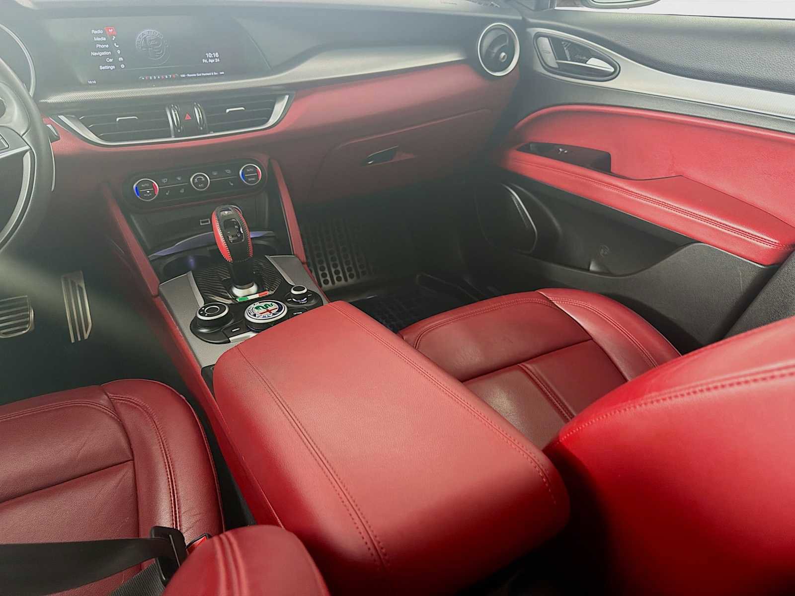 Used 2019 Alfa Romeo Stelvio Sport w/ Quick Order Package 22J Sport AWD/4WD image 24