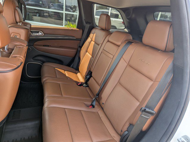 Used 2016 Jeep Grand Cherokee Summit w/ Platinum Series Group AWD/4WD image 25