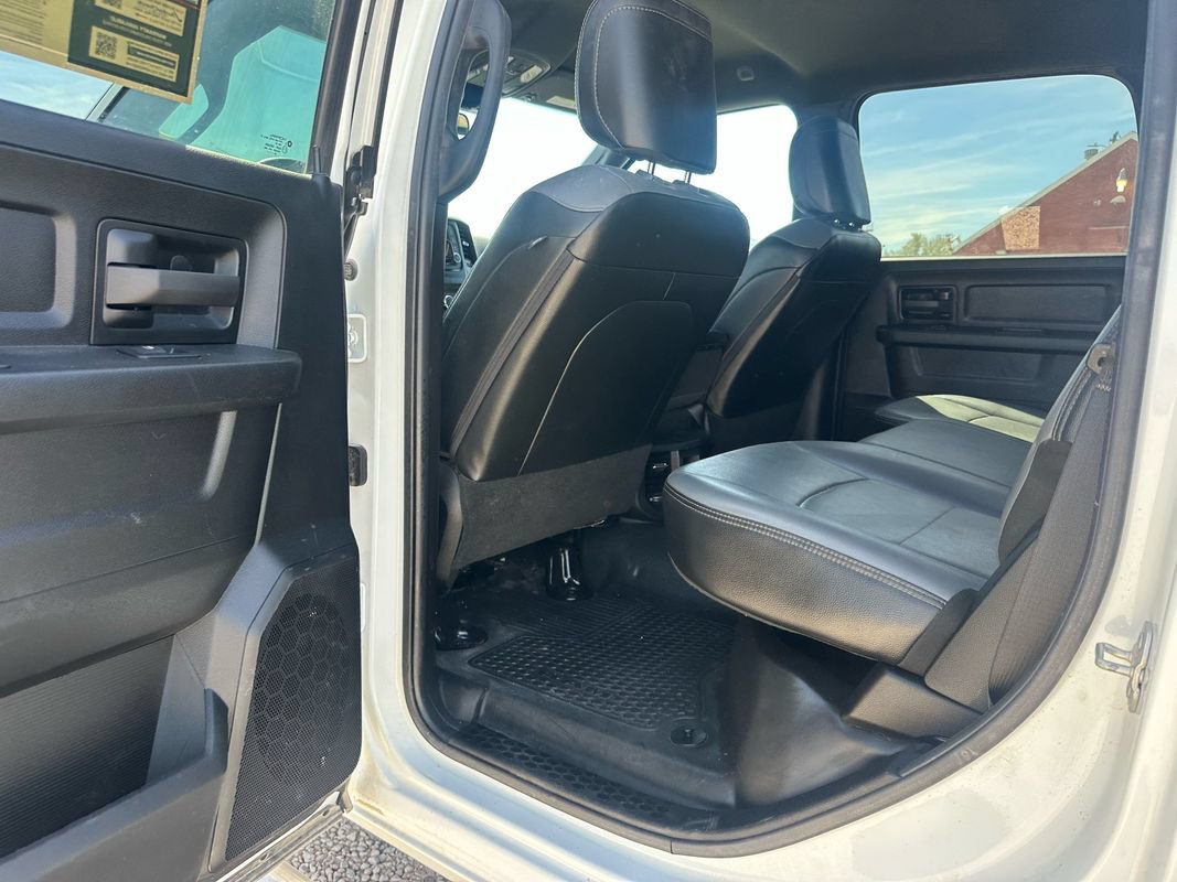 Used 2024 RAM 2500 Tradesman w/ Chrome Appearance Group AWD/4WD image 27