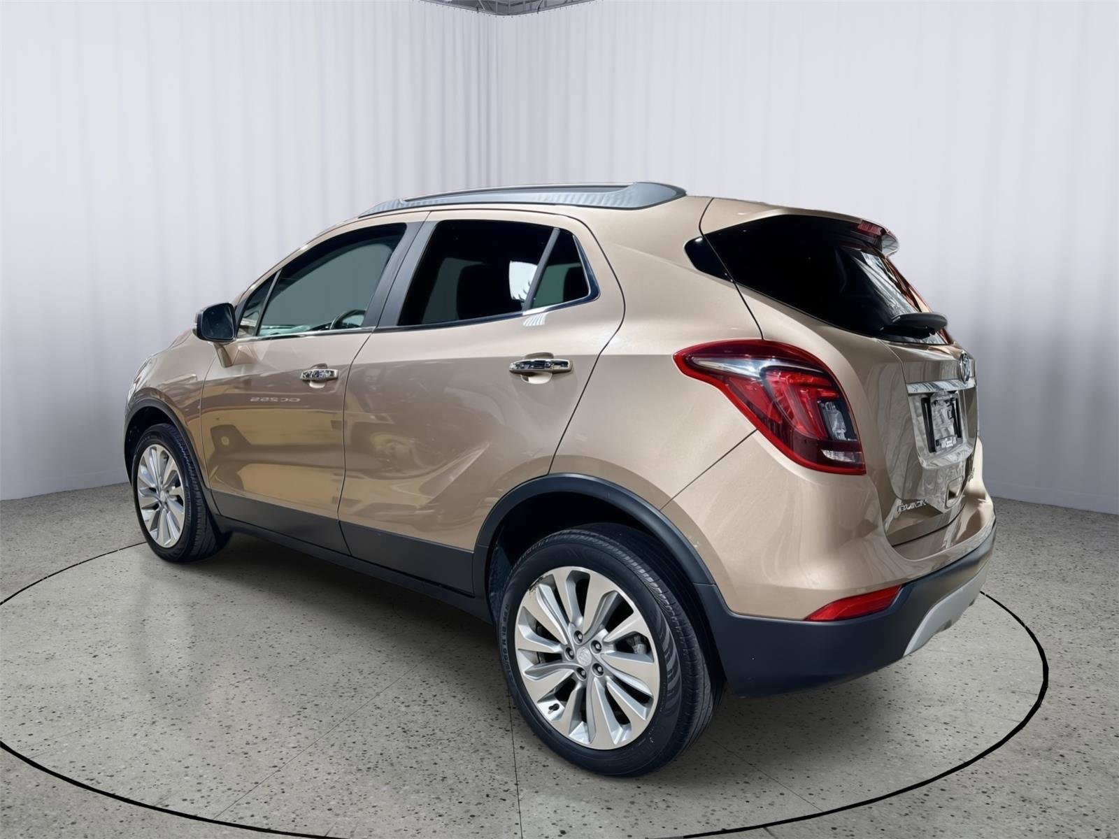 Used 2018 Buick Encore Preferred image 10