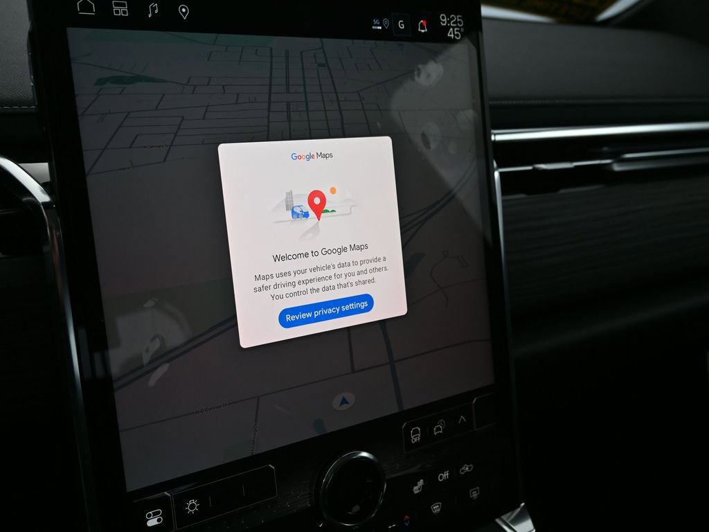 New 2025 GMC Sierra EV Denali image 28