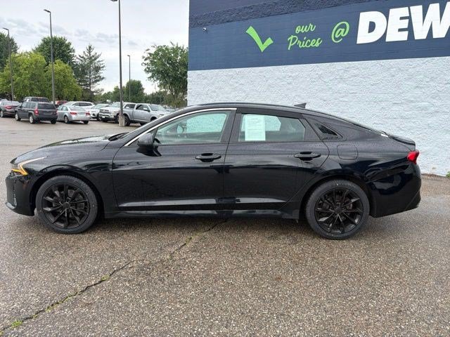 Used 2022 Kia K5 LXS FWD image 2