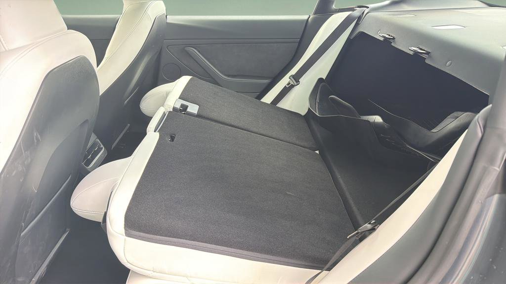 Used 2023 Tesla Model 3 Performance image 19