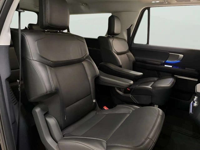Used 2025 Ford Expedition Max Platinum AWD/4WD image 79
