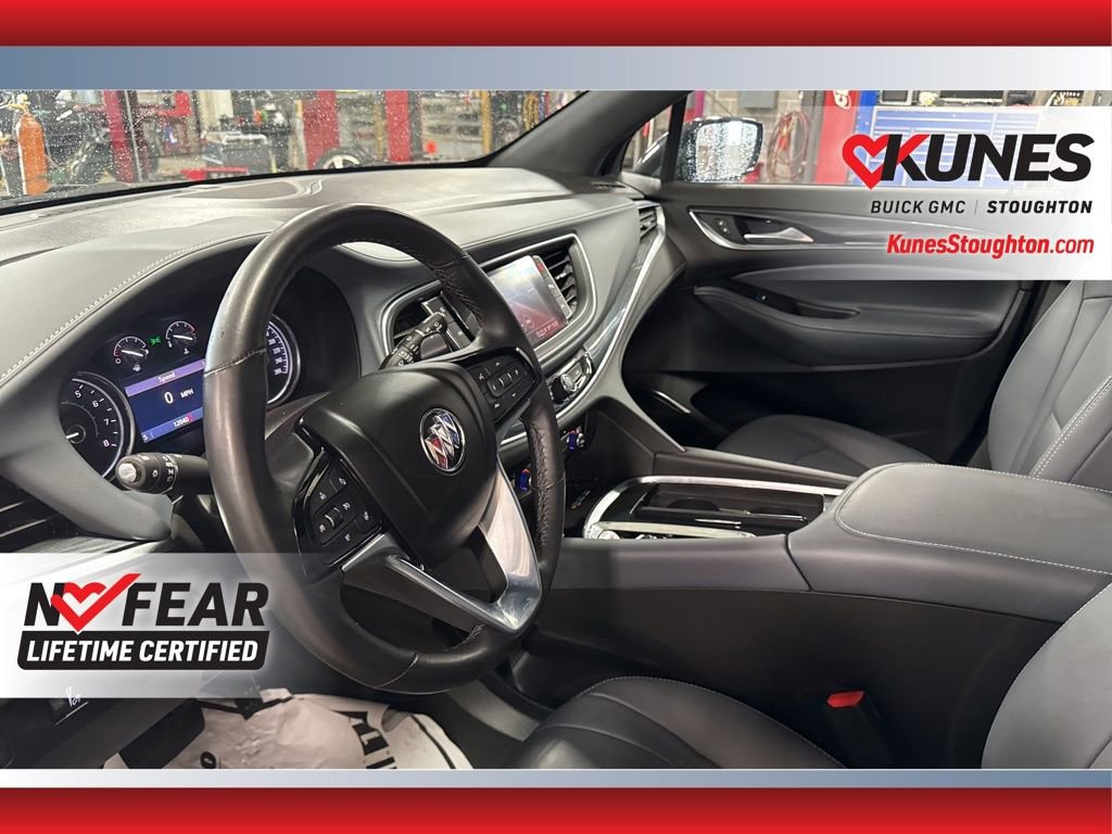 Used 2024 Buick Enclave Essence image 24